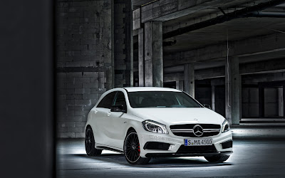 2014 Mercedes-Benz A45 AMG