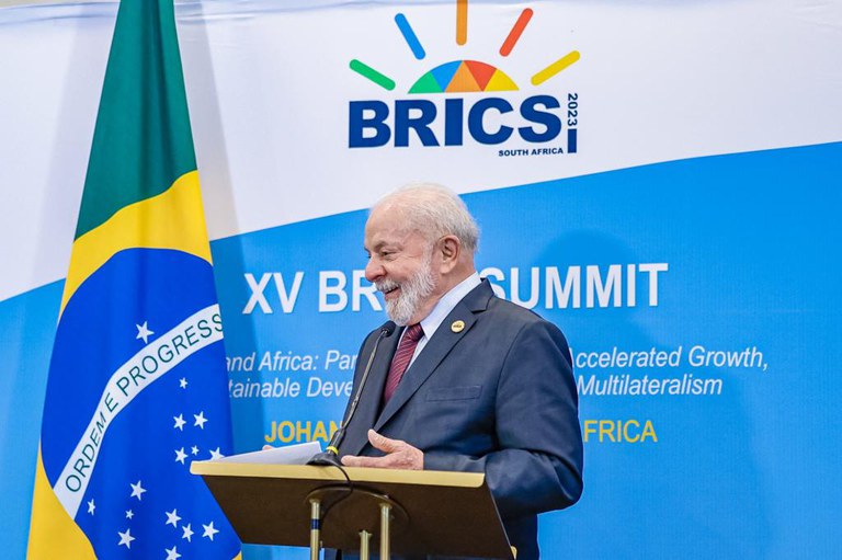 Lula destaca protagonismo econômico do Brics e defende reforma do FMI em fórum no Rio