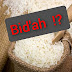 Apakah zakat dengan beras termasuk bidah?