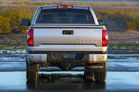 Toyota Tundra CrewMax Cab (2014) Rear