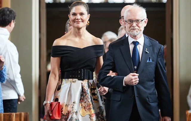 Crown Princess Victoria wore a white sicily skirt from Maxjenny, and black top, and gold earrings from Sophie by Sophie