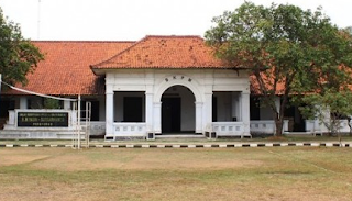 Rumah tuan tanah Pebayuran