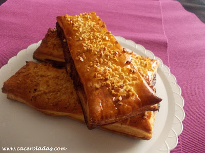 Hojaldres rellenos de chocolate