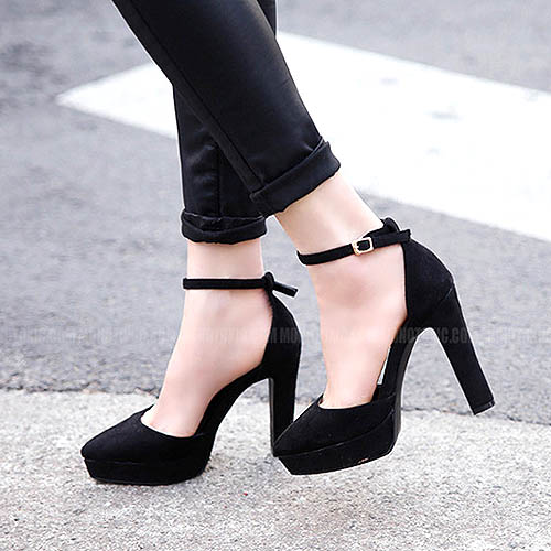 high heels and fashion