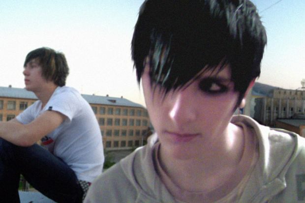 cool emo boys pictures. Cool emo hair style for emo