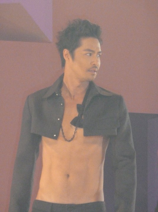 The Sizzling Naked Hunks on the Bench Fashion Show Philippine Fashion Week