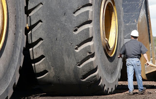 World's Largest Wheel Loader - LeTourneau L-2350