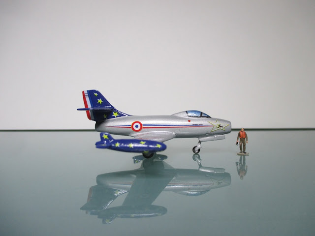 1/144 Dassault Ouragan diecast metal aircraft miniature