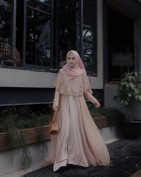 Baju Model Gamis Syar'i Populer Terbaru 2019