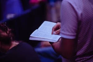10 Bible Study Topics to Spark Up Discussions