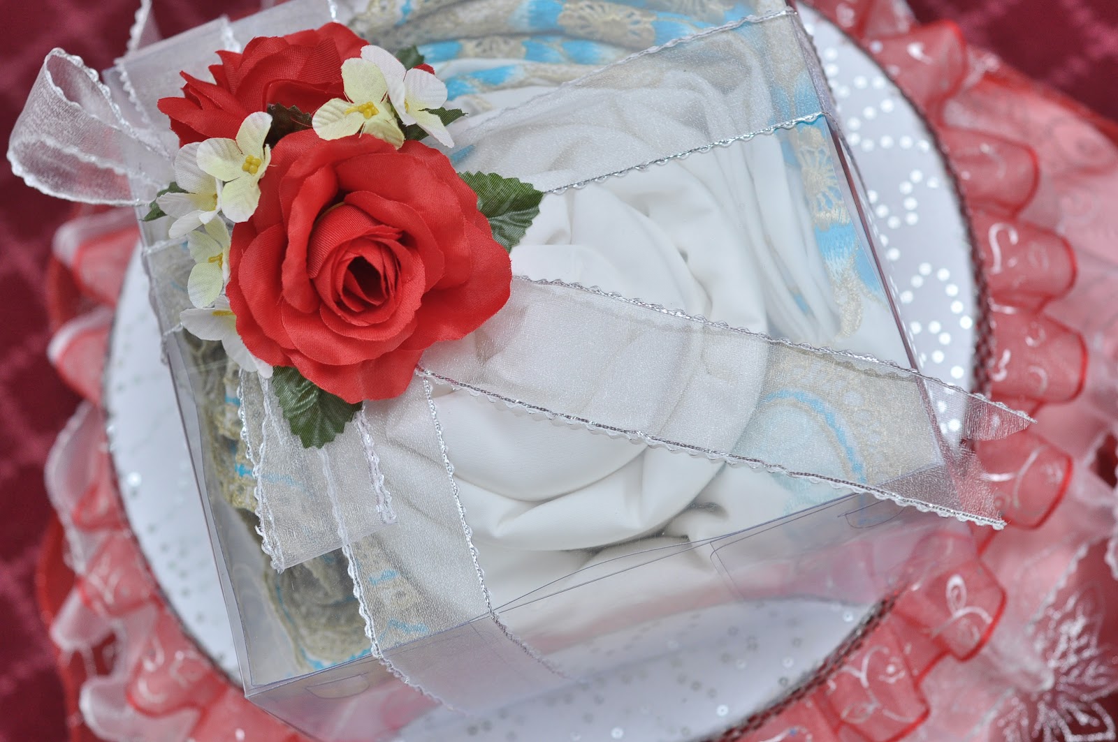 Contoh Hantaran Tema Merah Putih (Pakej Bajet) ~ Sentuhan 