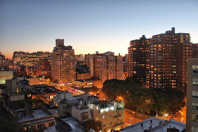 chelsea, chelsea apartments, chelsea new york, new york at night, chelsea at night