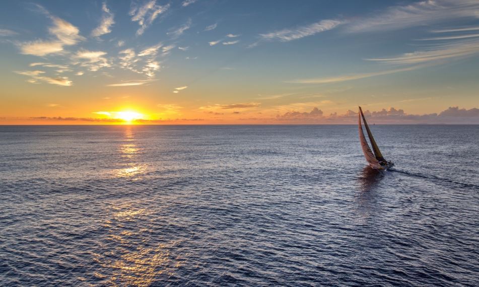 Tpe Sur Le Volvo Ocean Race 65 Un Bateau D Exception Ii La Quille Pendulaire