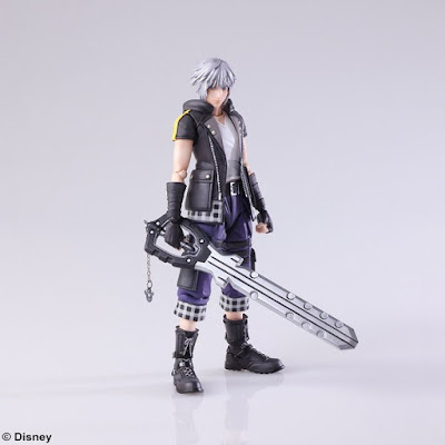 Imágenes oficiales de Bring Arts Riku y Sora de "Kingdom Hearts II & III" - Square Enix