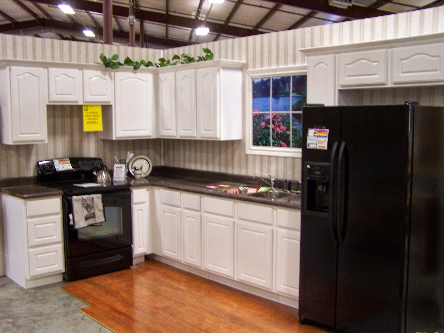 White Kitchen Cabinets