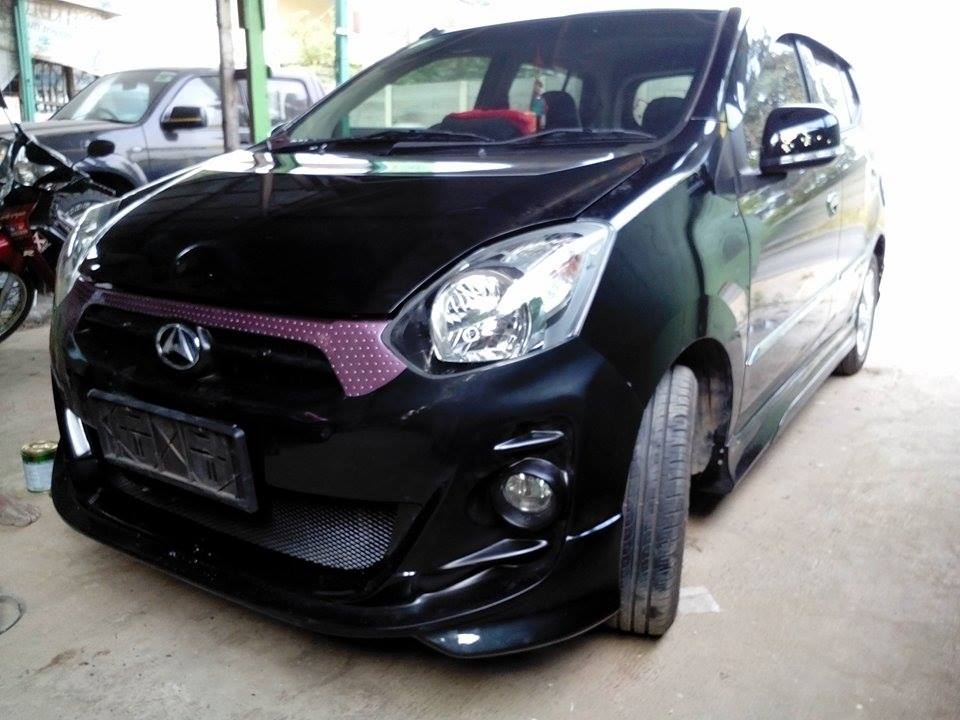  Modifikasi  agya trd matic warna  putih merah silver ceper 