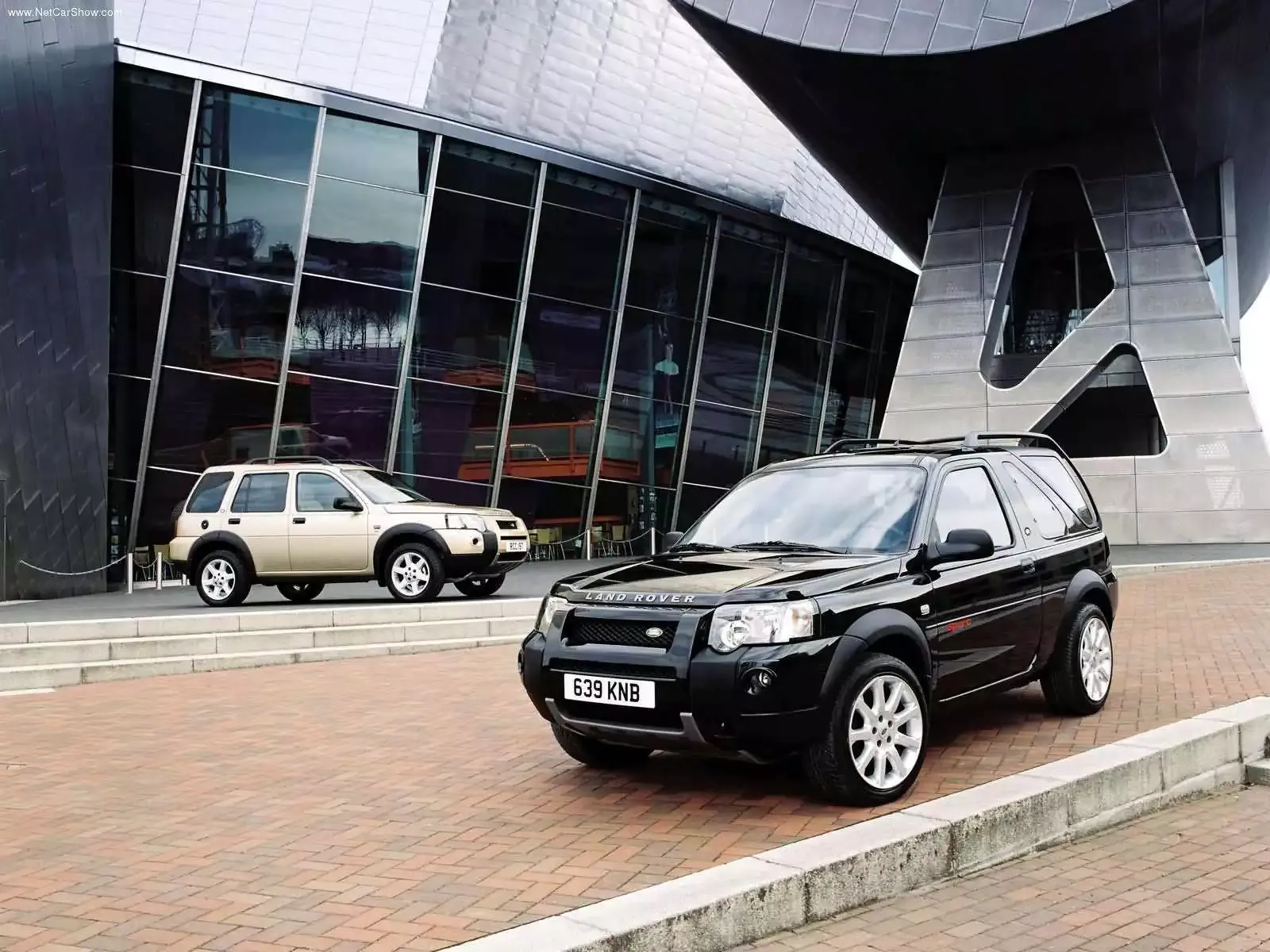 Hình ảnh xe ô tô Land Rover Freelander Td4 5door 2004 & nội ngoại thất