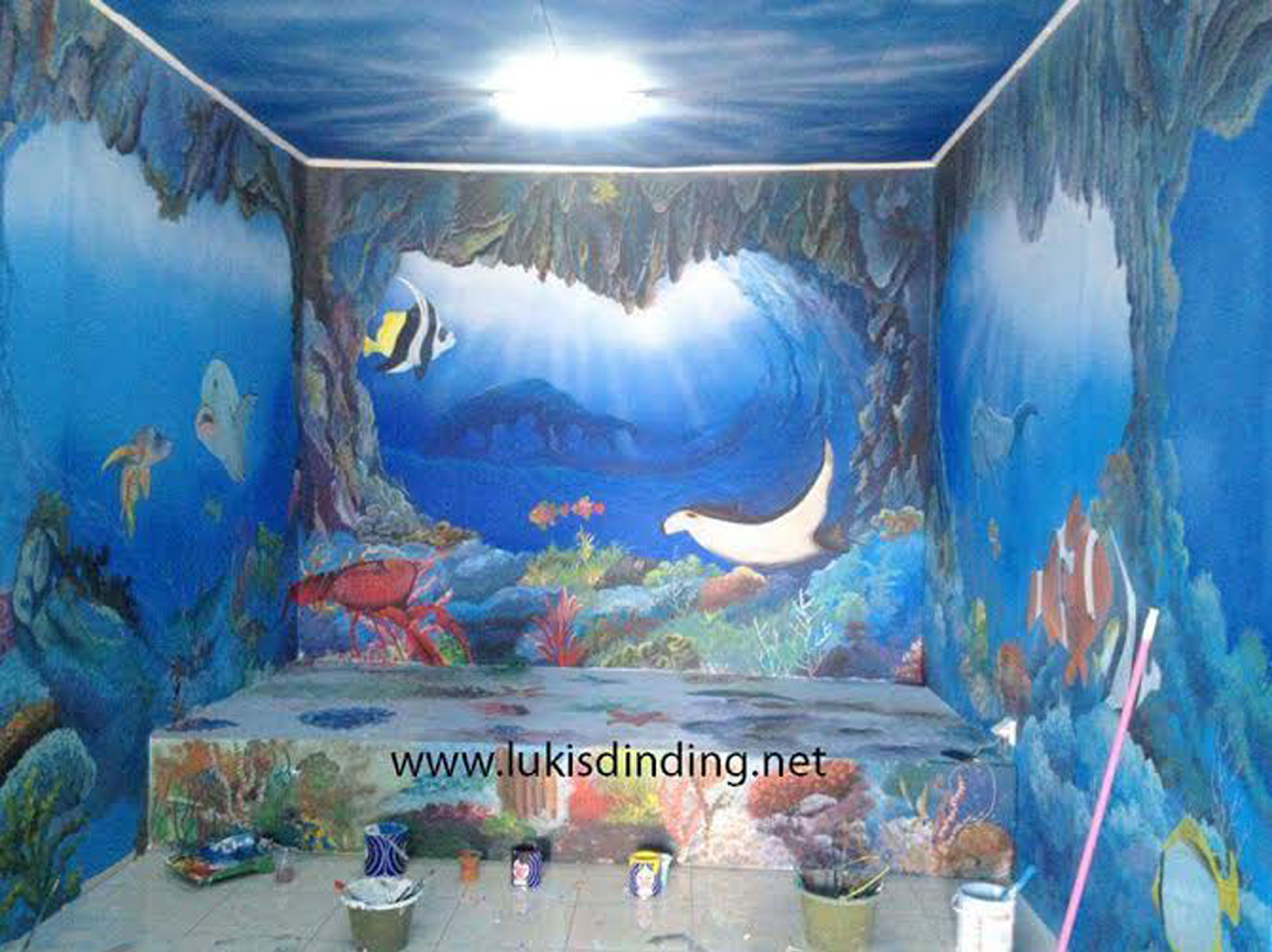 Melukis Di Dinding Dengan Tema Laut Konsep Bawah Laut Aquarium