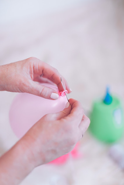 How to Create a DIY Balloon Garland  by popular party planning blogger The Celebration Stylist