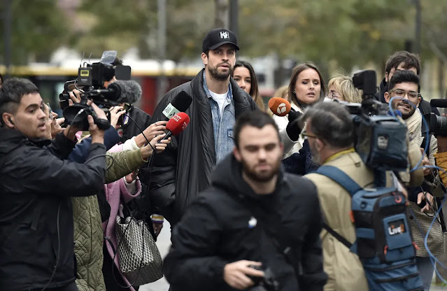 Música de Shakira tem indiretas para Piqué: 'Trocou Ferrari por Twingo'