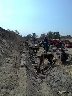 talud saluran Jalan Tol Solo