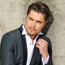 Diogo Morgado Modelando