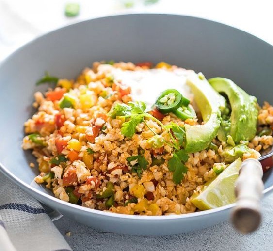 low carb mexican cauliflower rice (paleo, vegan, keto) #Keto #LowCarb