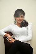 Smithika glamorous photo shoot-thumbnail-21