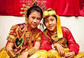 PALOPO Pakaian Tradisional Pria Makassar