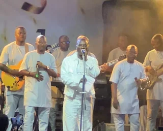 Wasiu Ayinde performing