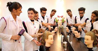 beauty parlour course