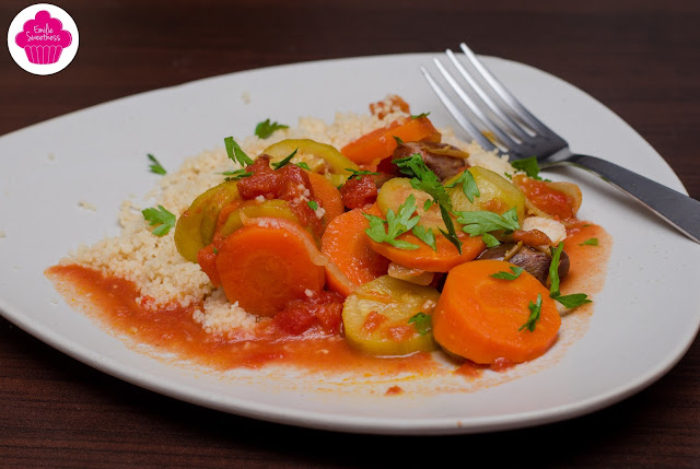 Couscous végétarien aux dattes