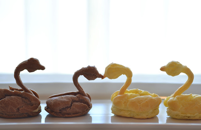 Vanilla and Mocha Pate a Choux Swans