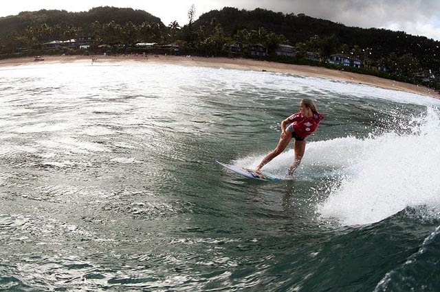 http://www.grindtv.com/action-sports/surf/post/shark-attack-survivor-bethany-hamilton-wins-surf-contest-at-pipeline/