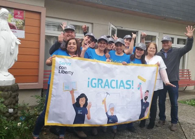 Jornada solidaria en el Hogar de Ancianos Santa María