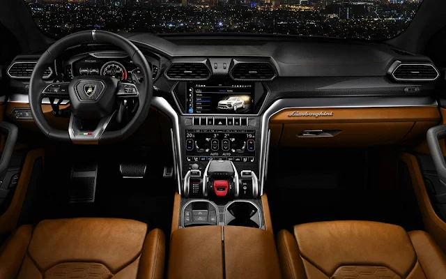 Lamborghini Urus - interior
