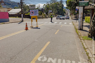 2 - Entrada da Rua Flávio Bortoluzzi de Souza à direita