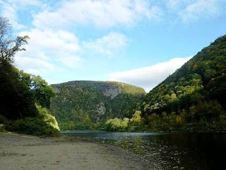 Delaware Water Gap National Recreation Area (Best Honeymoon Destinations In USA) 7