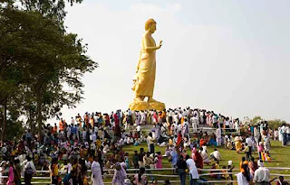 Walking Buddha