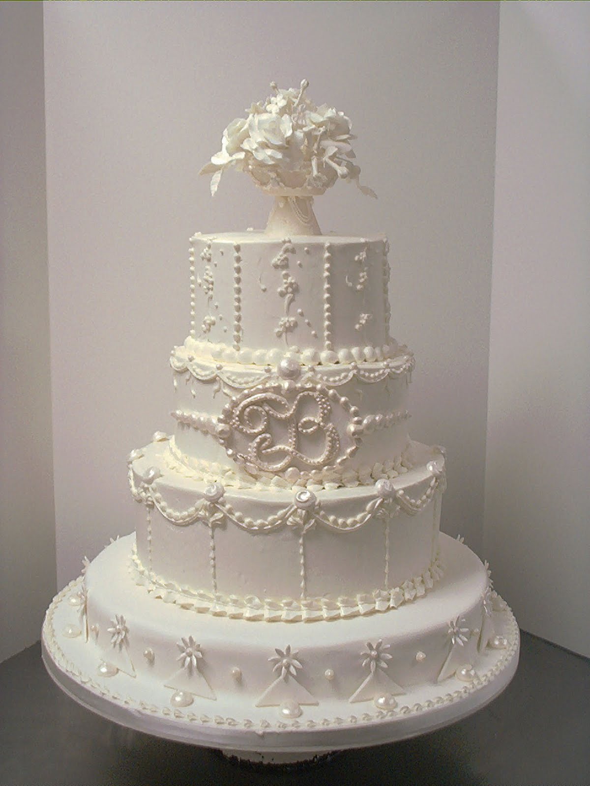 Stunning Wedding  Cake  Cake  Idea Red Velvet Wedding  