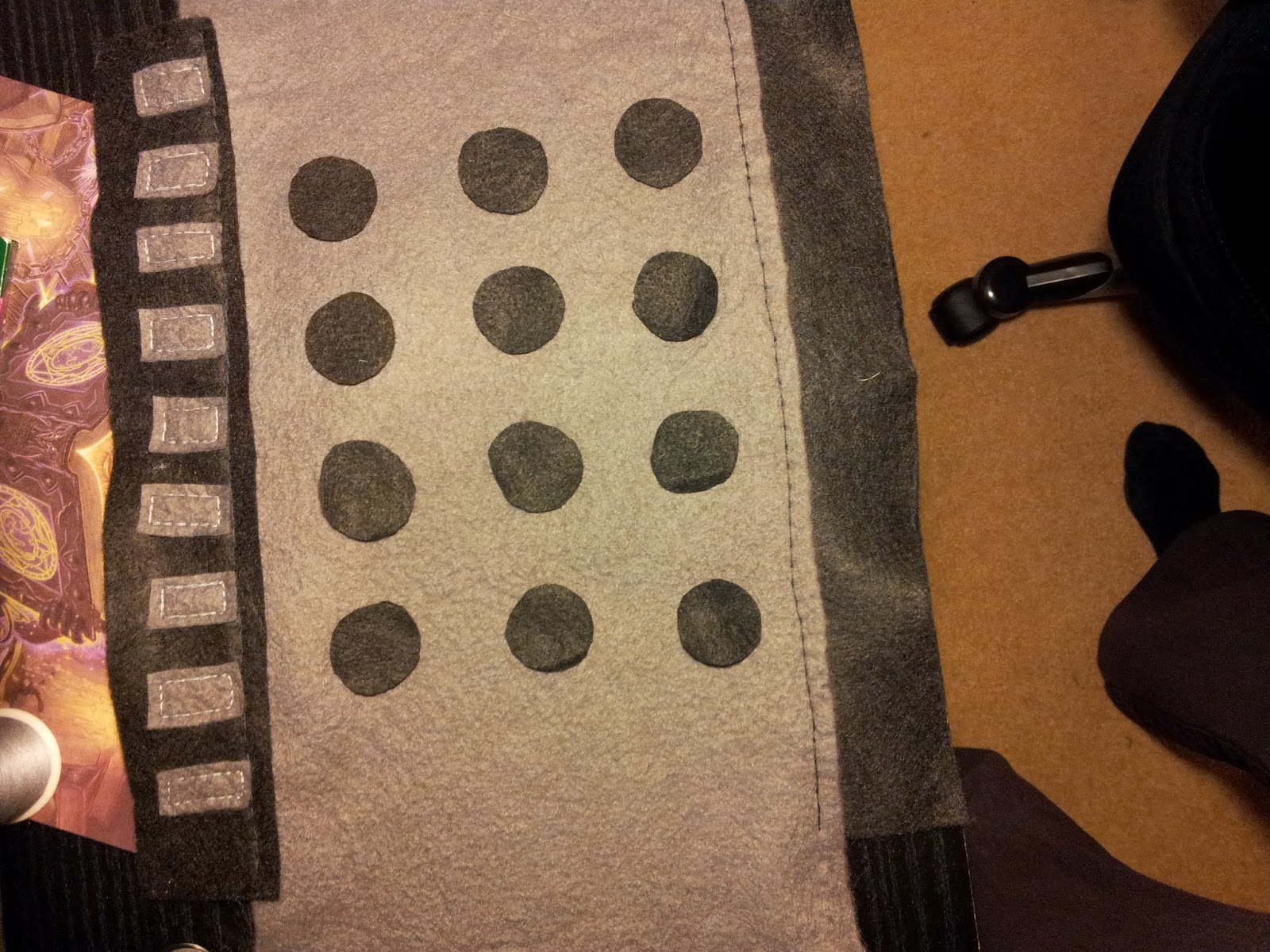 The part finished fabric of the body of the hollow dalek