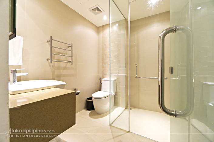 Ferra Hotel & Garden Suites Boracay Room Toilet & Bath