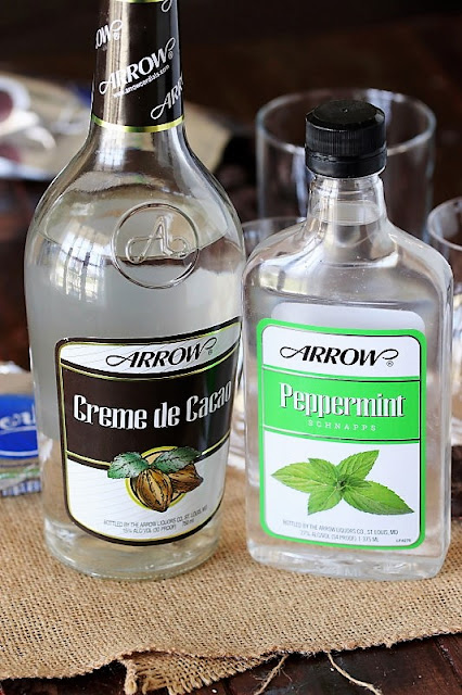 Ingredients to Make a Peppermint Pattie Cocktail Image