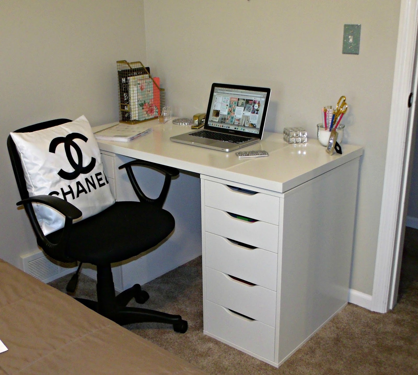 Little Bits of Lacey: Ikea Alex Desk || My Dream Workspace