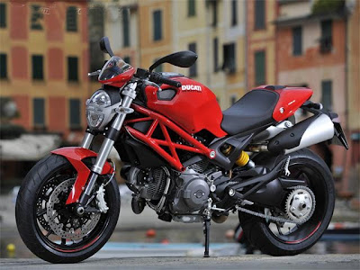 2011 Ducati Monster 796 Review and Specification