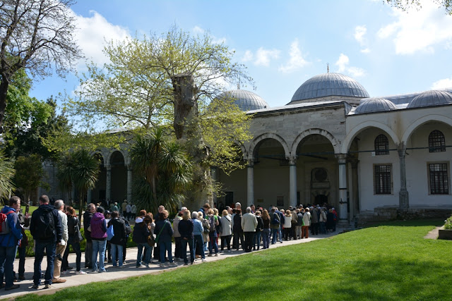 Topkapi Palace Istanbul Long Waiting rows