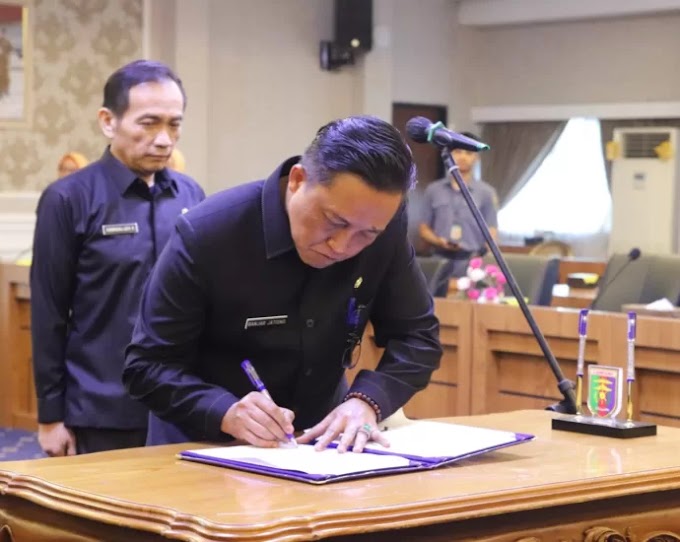 Gubernur Lampung Lantik Dua Pejabat Pimpinan Tinggi Pratama Di Lingkup Pemprov Lampung