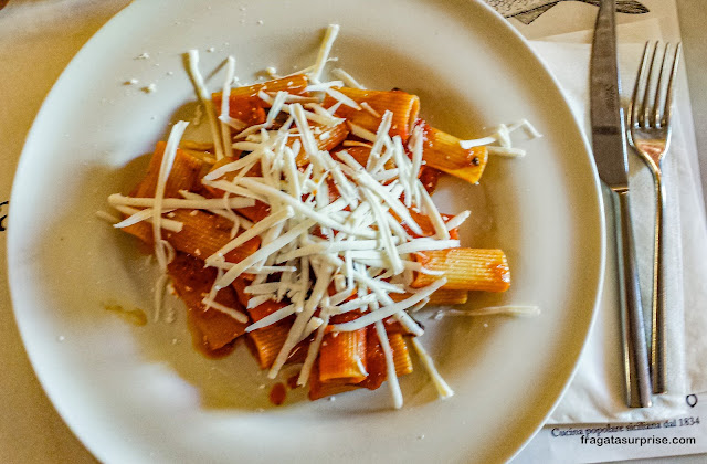 Pasta alla Norma, prato típico da Sicília