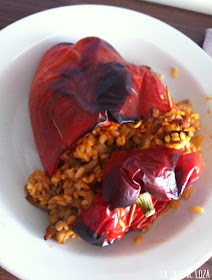 pimiento-hecho-al-horno-relleno-de-arroz