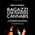 Ragazzi che fumano cannabis